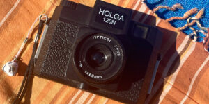 Holga on the beach © Valentina Cinelli